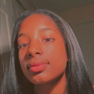 Meet your Posher, Alia